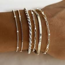 Pulseras de plata
