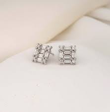 Anillos y aretes en plata